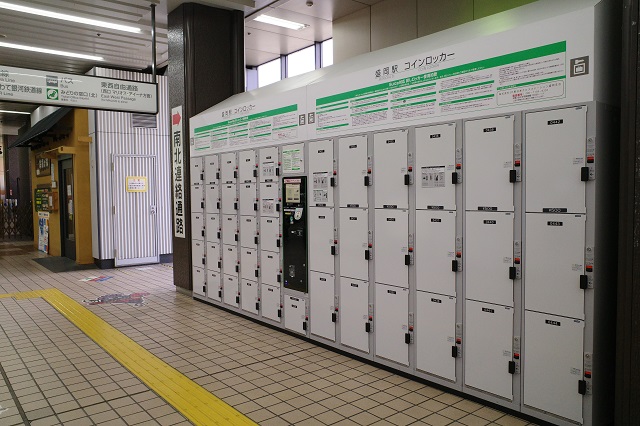 盛岡駅構内二階のコインロッカーの設置場所の写真