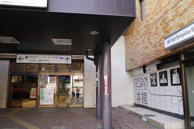 盛岡駅構内一階のコインロッカーの設置場所の写真
