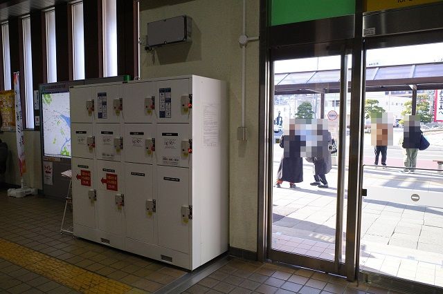 本塩釜駅のコインロッカーの設置場所の風景写真