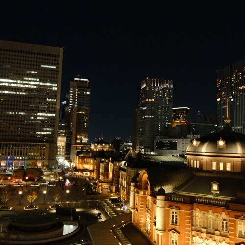 東京駅の夜景の写真