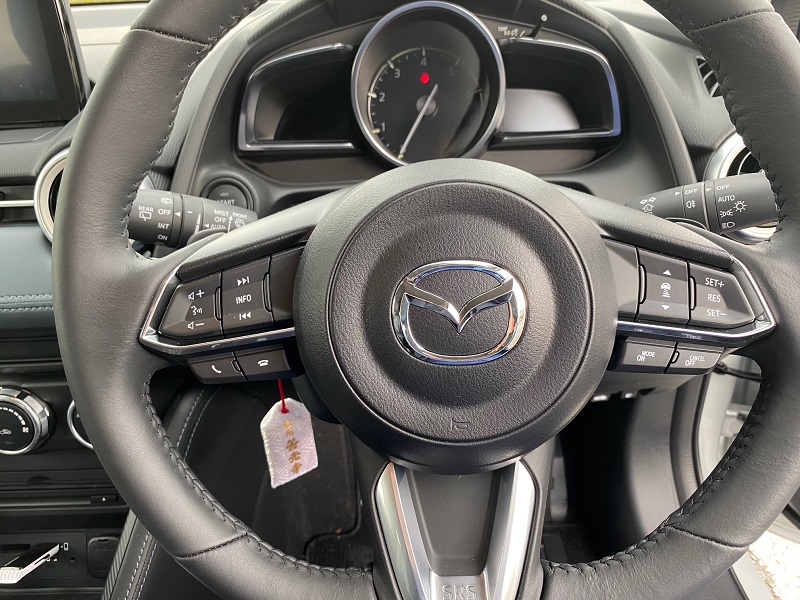mazda2のハンドル周辺の写真
