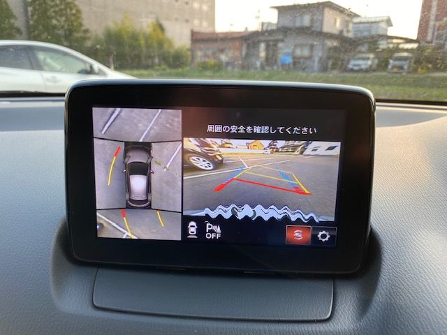 マツダ2３６０度ビューモニターの使用例の写真
