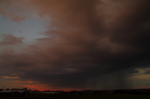 ゲリラ豪雨のイメージ写真