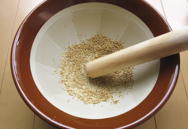 胡麻をするのイメージ写真