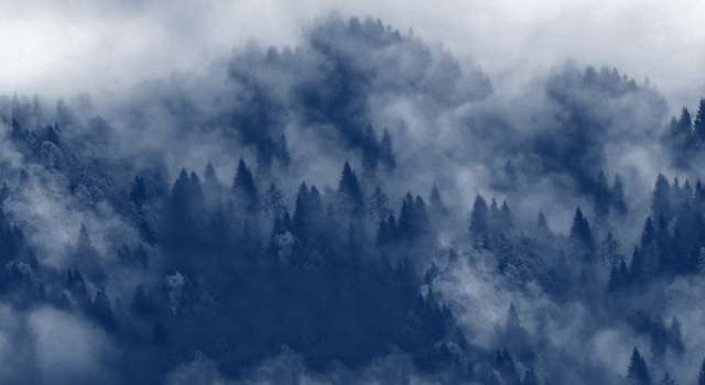 目頭が熱くなるのイメージ写真