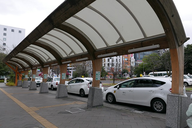 仙台駅東口のタクシー乗り場の風景写真