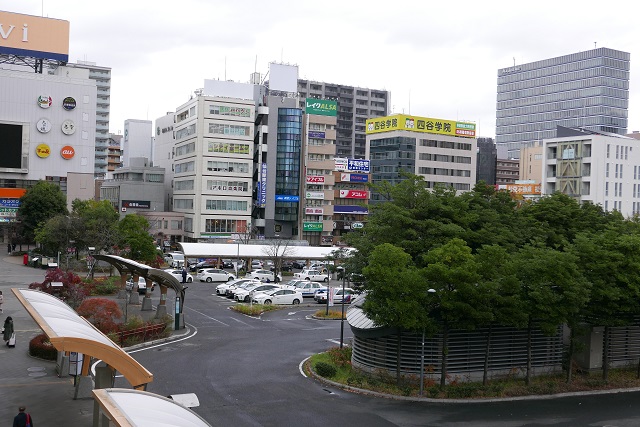 仙台駅東口のタクシー乗り場の場所の風景