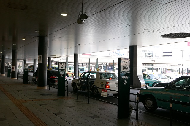 仙台駅西口の普通タクシーの写真