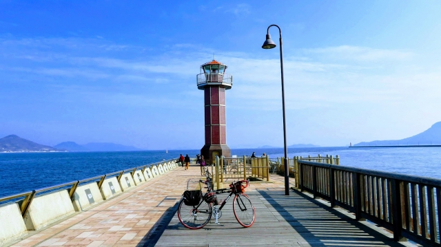 灯台下暗しのイメージ写真