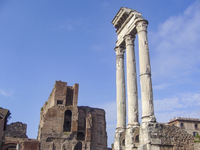 栄枯盛衰のイメージ写真