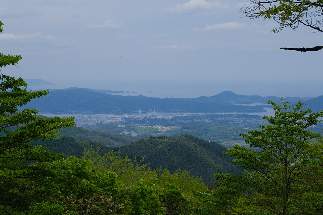 本吉口登山口の登山道の風景写真