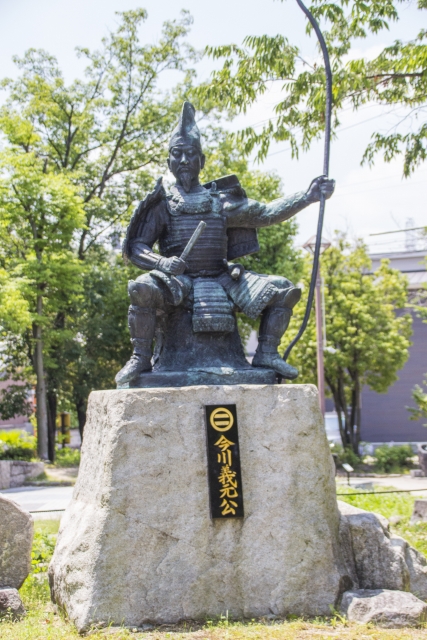 今川義元公の銅像