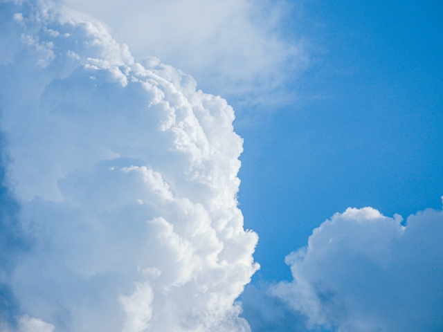 青天の霹靂のイメージ写真