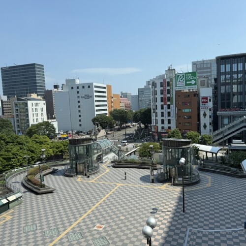 仙台駅の東口の風景