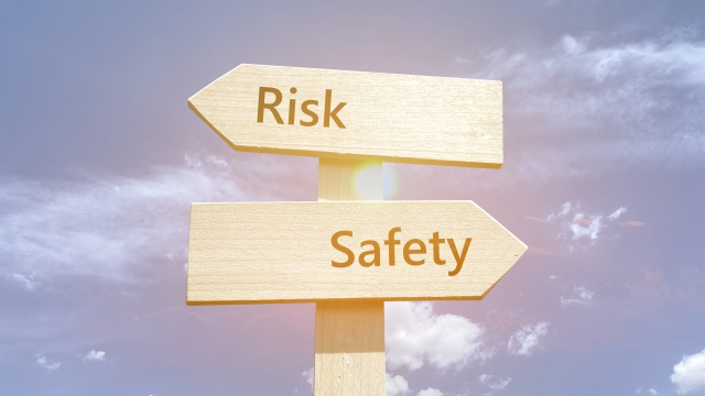 「君子危うきに近寄らず」のイメージ写真