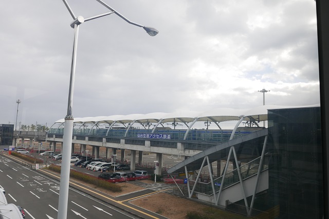 仙台空港駅の外観写真