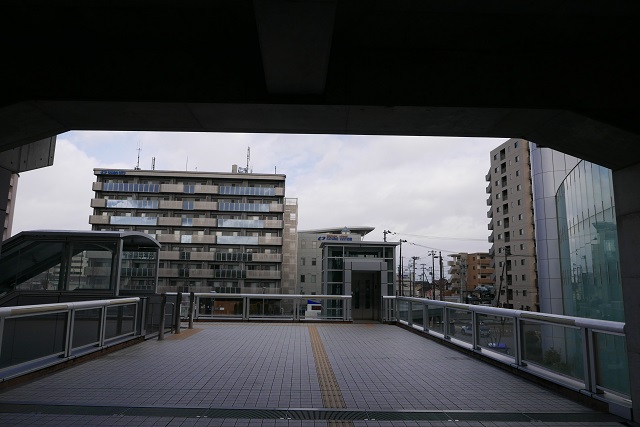 「杜せきのした駅」の左手の写真