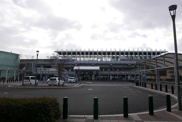 杜せきのした駅の全景写真