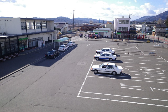 白石駅のタクシー乗り場の風景写真