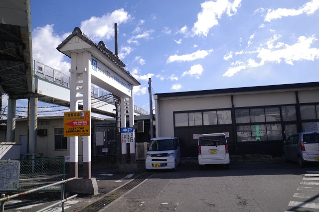 白石駅の駐車場の写真