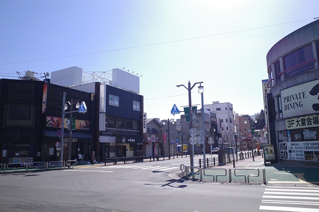 石巻駅の駅から出た正面の風景