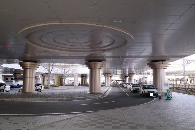 盛岡駅西口のタクシー乗り場の写真