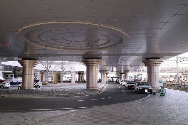 盛岡駅西口のタクシー乗り場の写真