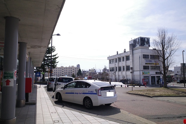 新庄駅西口のタクシー乗り場の写真
