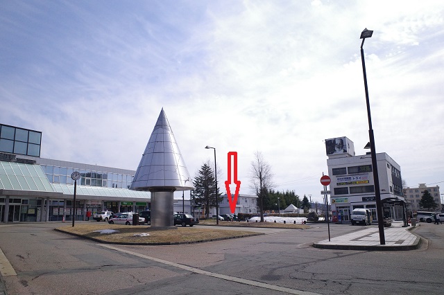 新庄駅西口の駐車場