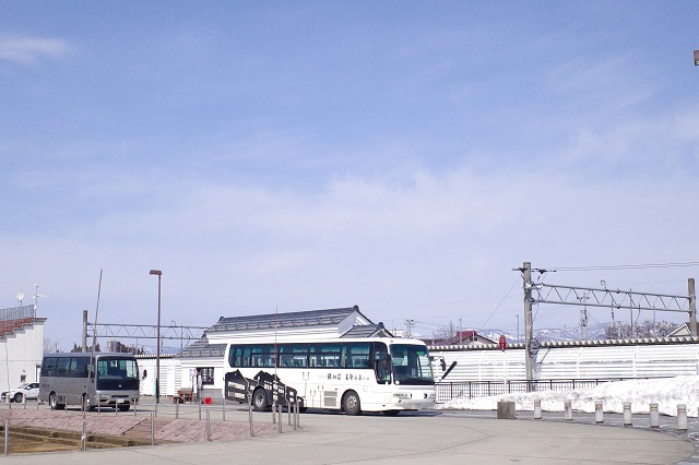 大石田駅のバス乗り場の写真