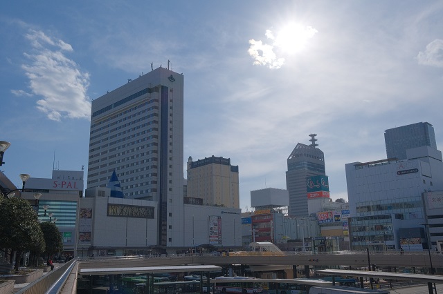 仙台駅と周辺の写真