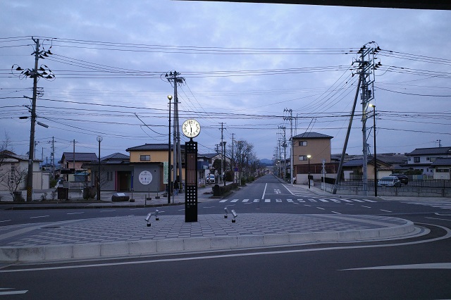 伊達駅の駅前ロータリーの写真