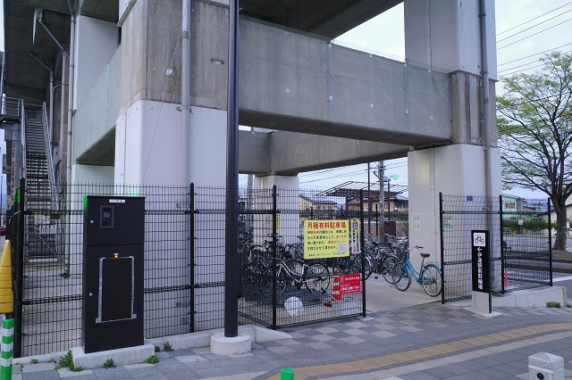 伊達駅の駐輪場の写真
