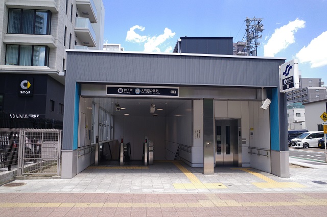 大町西公園駅東1出口の写真