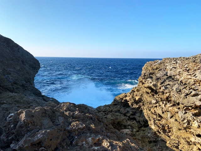 怒涛のイメージ写真