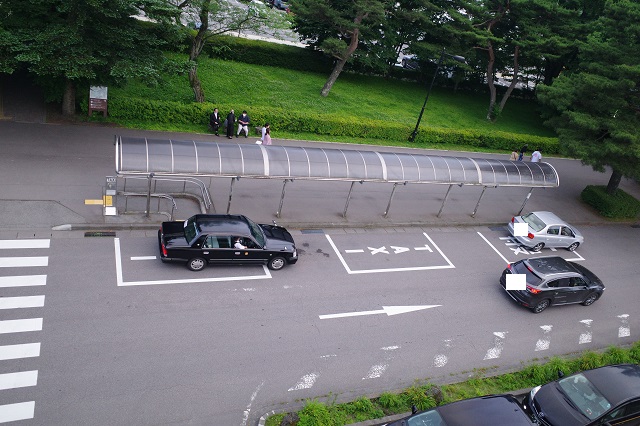 軽井沢駅南口のタクシー乗り場の写真
