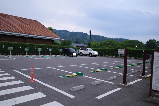 軽井沢駅南口の駐車場の場所の写真