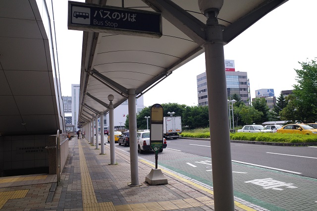 長野駅東口のタクシー乗り場の風景写真