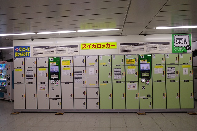 新宿駅⑥番の場所のコインロッカー