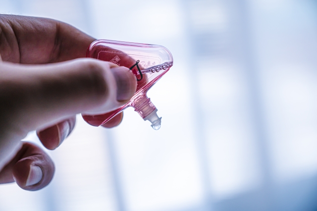 二階から目薬のイメージ写真