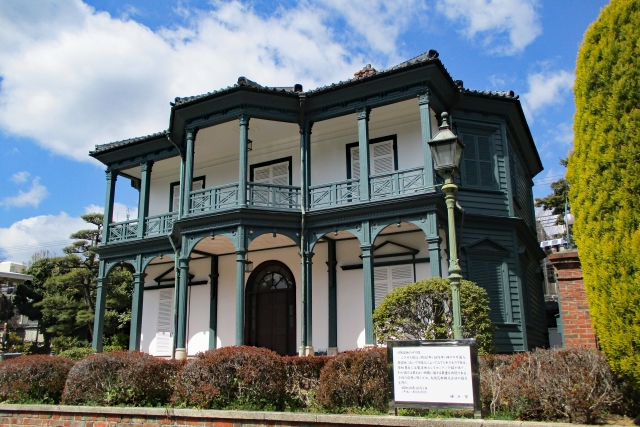 二階から目薬のイメージ写真