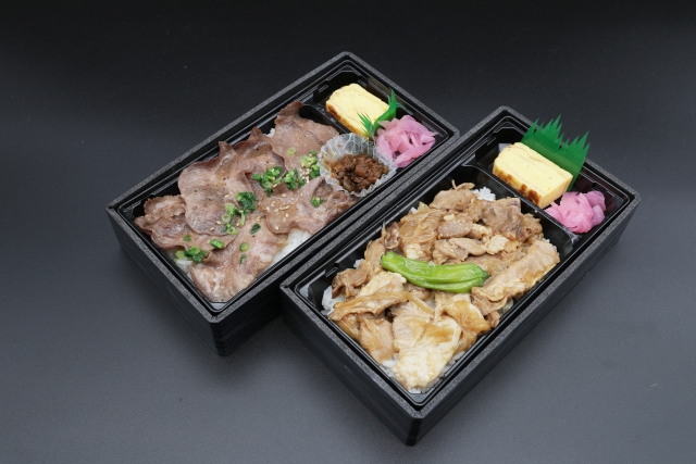 重箱の隅をつつくのイメージ写真