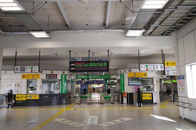 盛岡駅の改札の風景写真