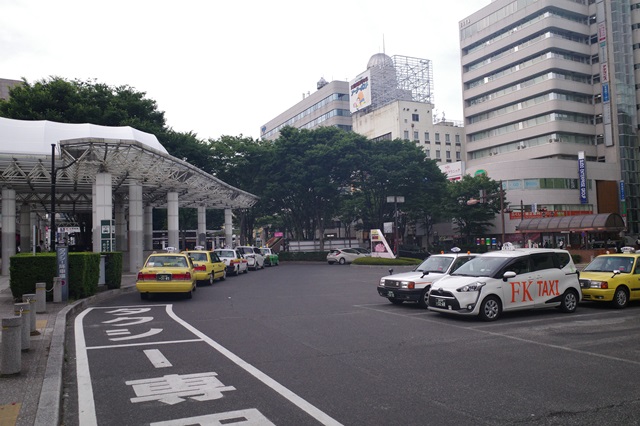 福島駅東口のタクシー乗り場の風景写真