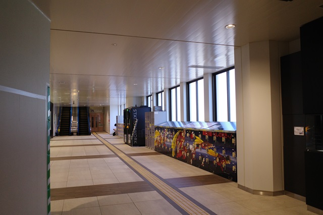 仙台駅コインロッカー改札内の設置状況の写真