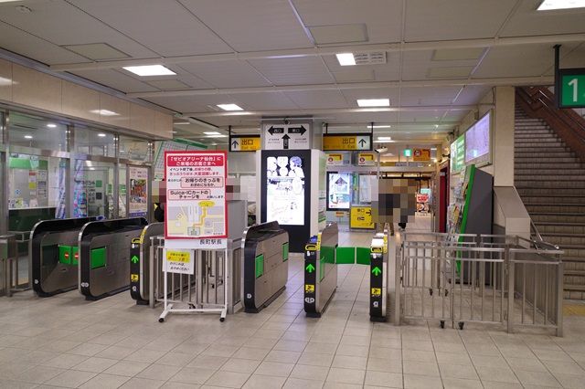 長町駅の改札の風景写真