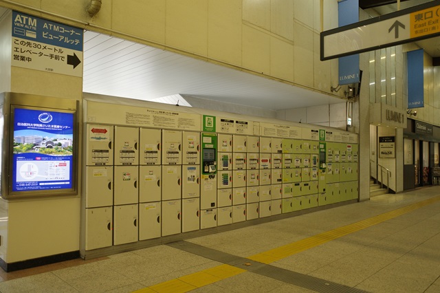 大宮駅の改札外のコインロッカー赤丸⑤番の場所の設置状況写真