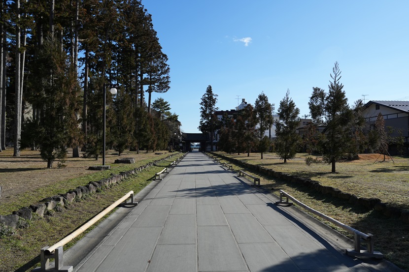 瑞巌寺の参道の写真