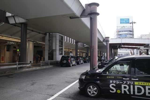 大宮駅西口のタクシー乗り場の案内