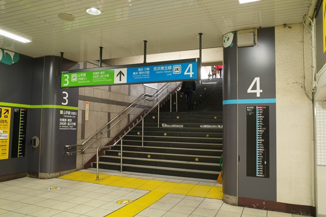 上野駅の3－4番線乗り場の風景写真